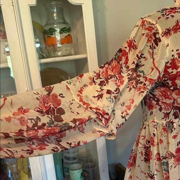 Sundance Floral Ruffle Blouse - Cream and Red - Picture 3 of 11